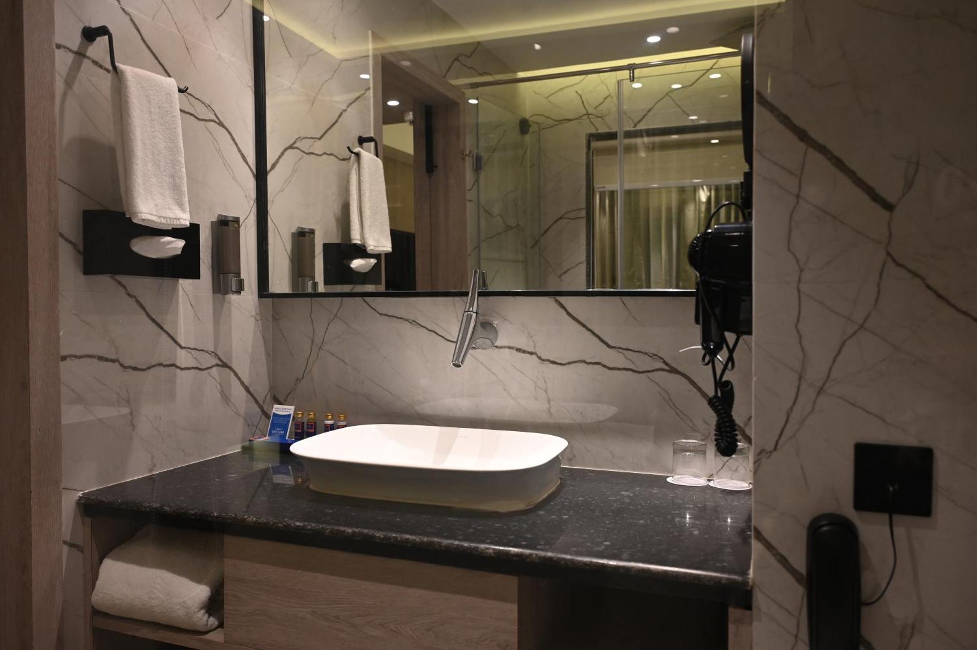 Ishaan Sarovar Portico Deoghar Eksteriør billede